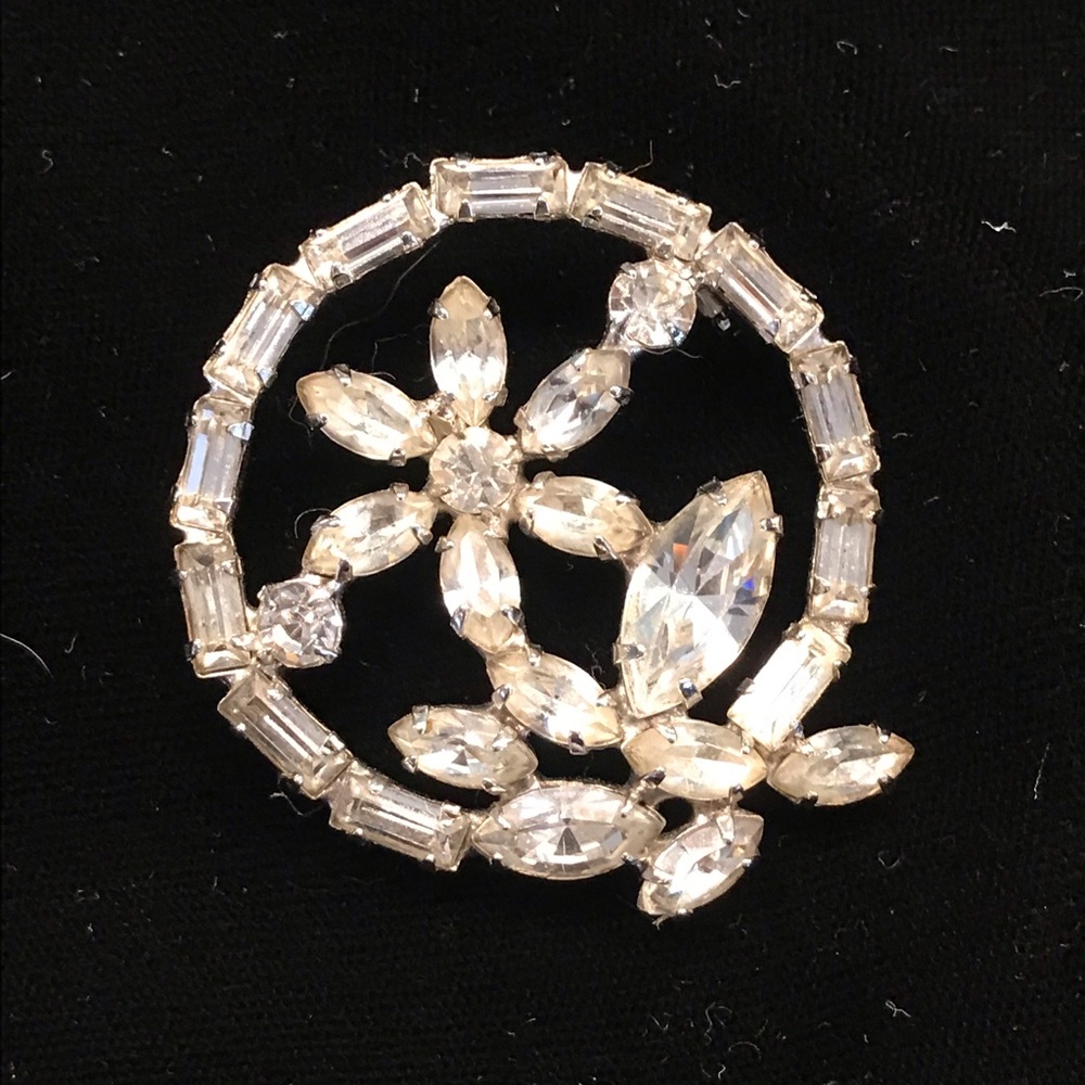 Rhinestone Flower Pin